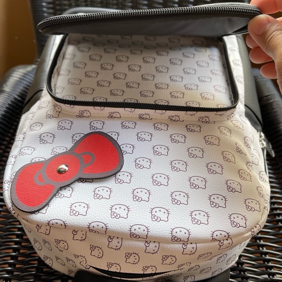 Hello Kitty small Backpack - Picture 5 of 8